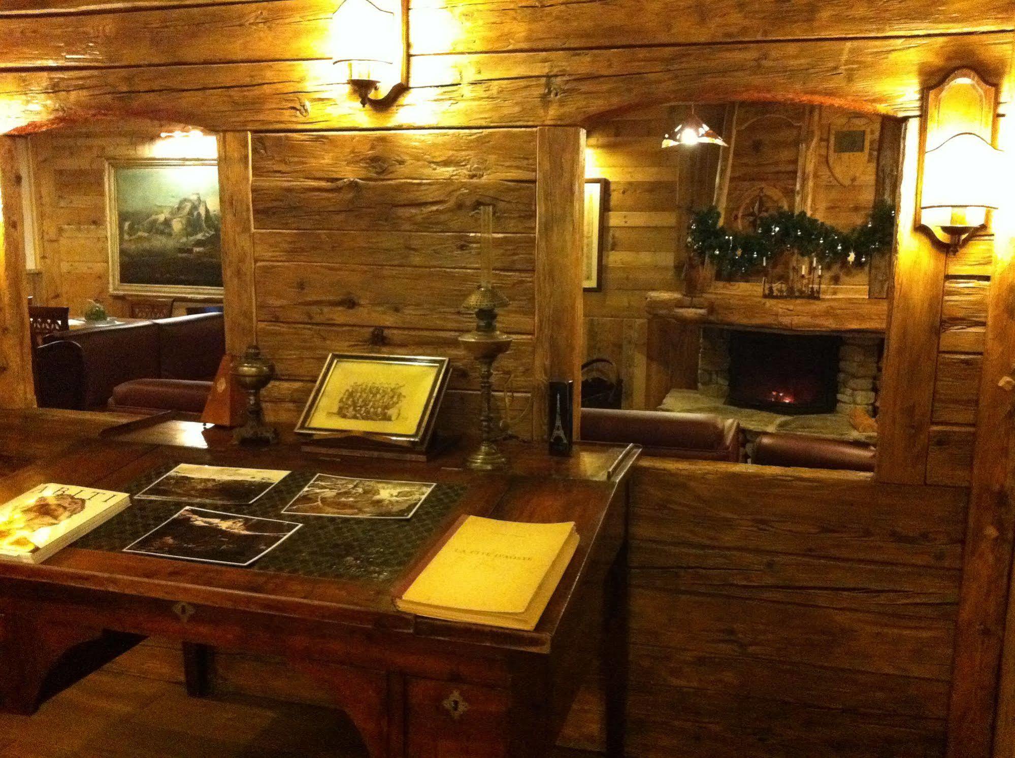 Hotel Meuble Mon Reve Breuil-Cervinia Exterior foto